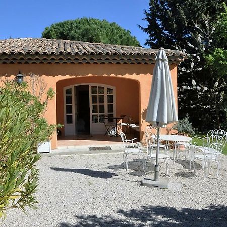 Mas Des Oliviers Bed & Breakfast Saint-Marc-Jaumegarde Exterior photo